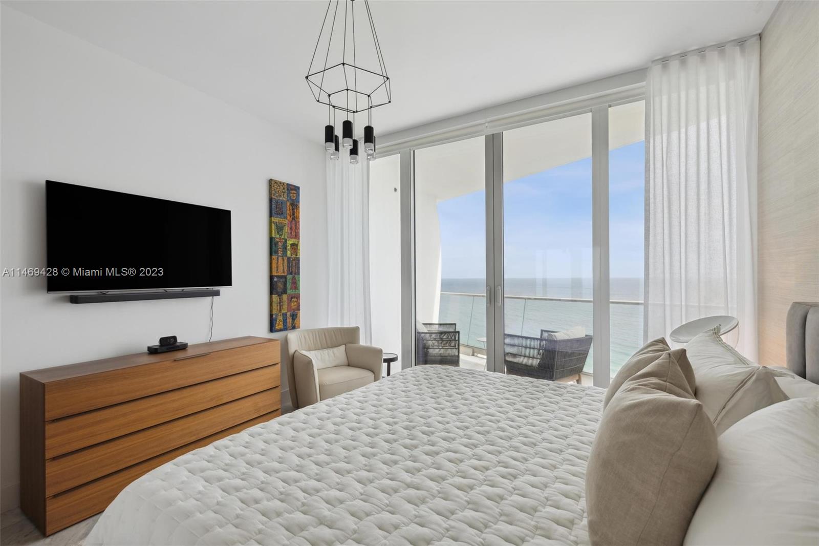 16901 Collins Ave # 1902