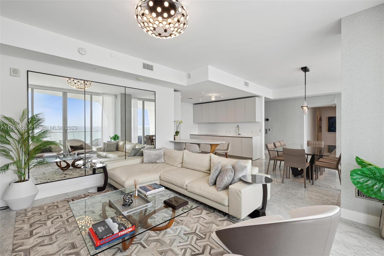 16901 Collins Ave # 1902