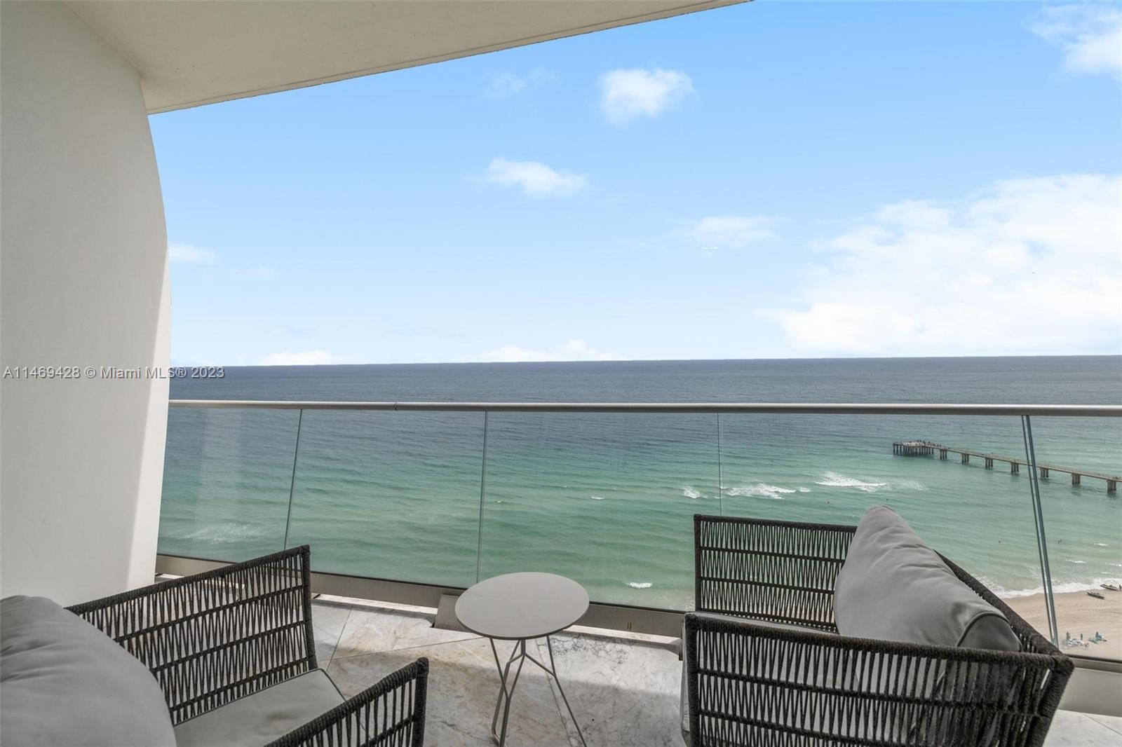 16901 Collins Ave # 1902