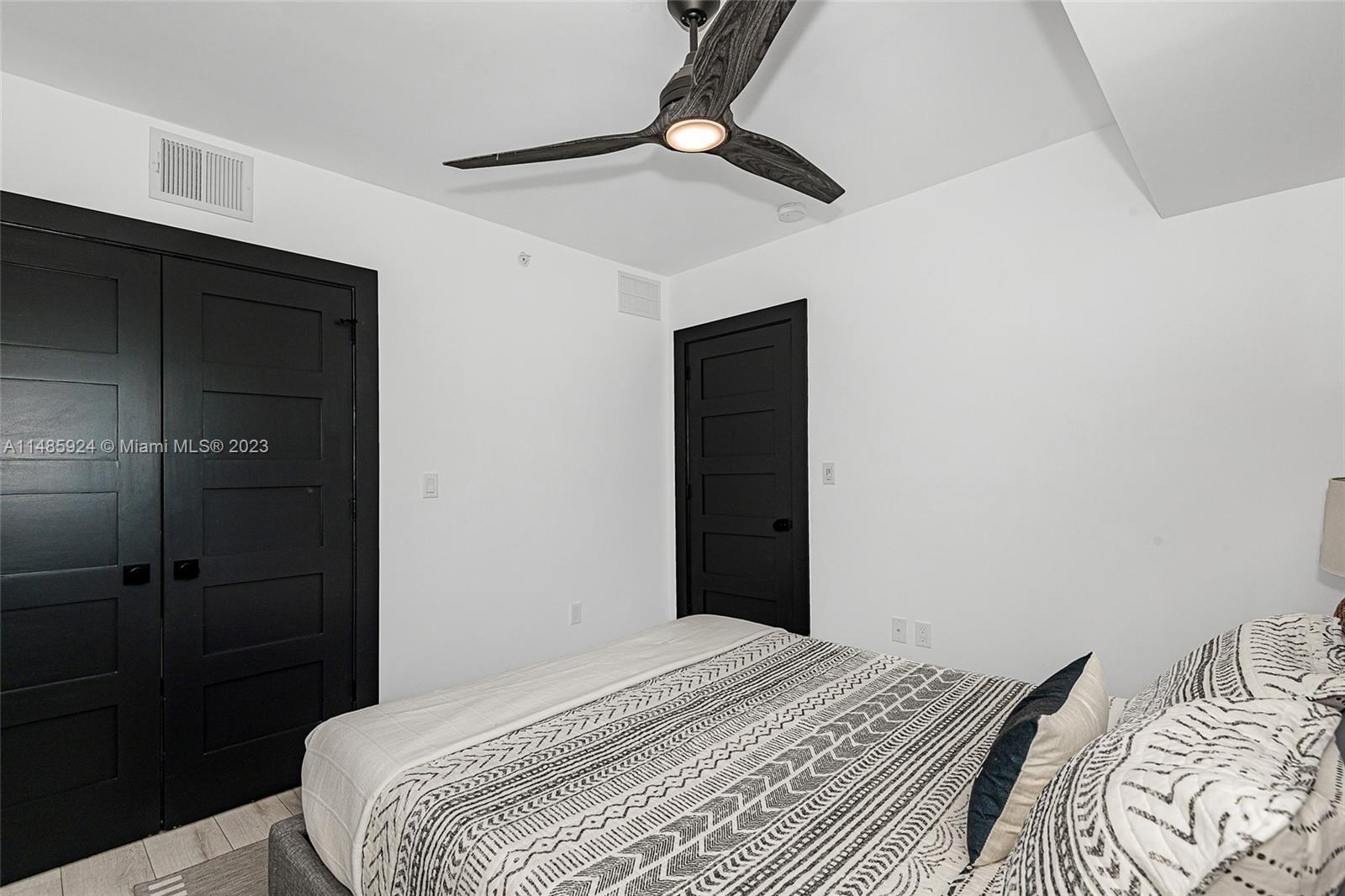 245 Michigan Ave # 9 Unit: LP-9