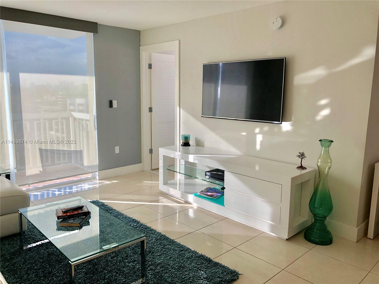 401 Ocean Dr # 1001