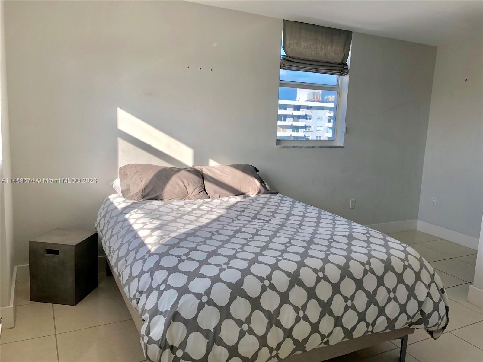 401 Ocean Dr # 1001