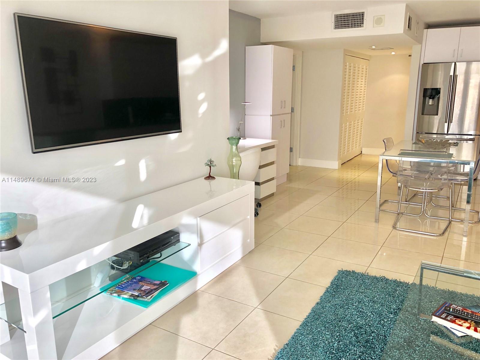 401 Ocean Dr # 1001