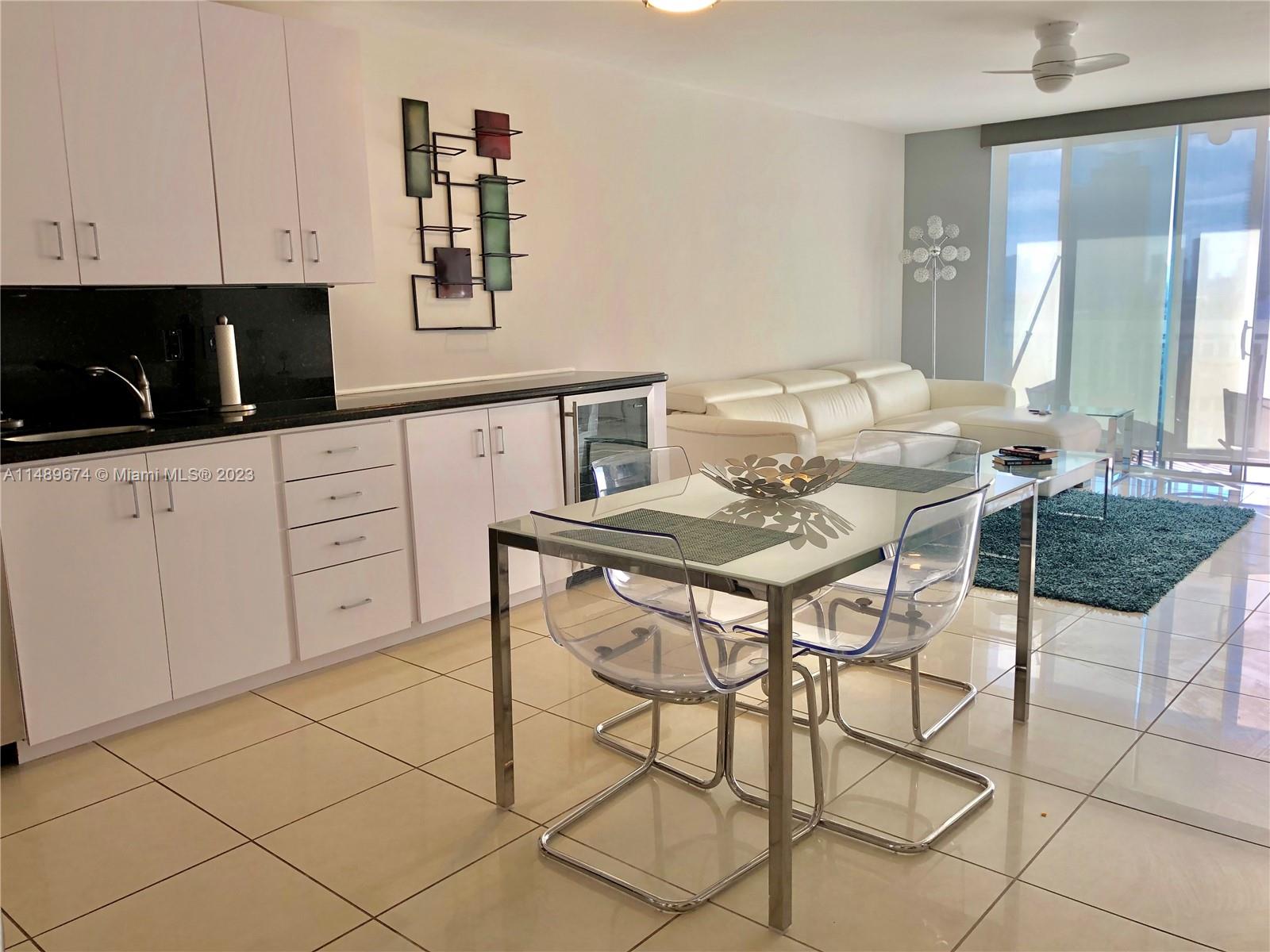 401 Ocean Dr # 1001