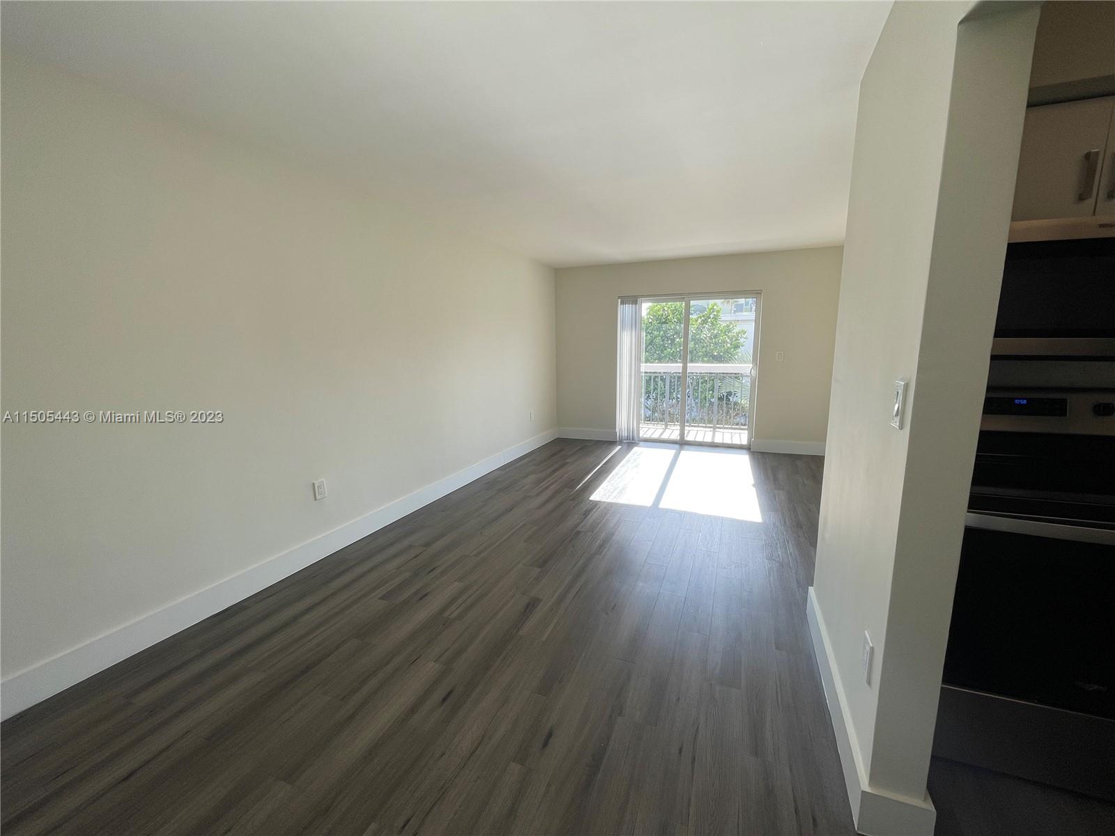 8101 Crespi Blvd # 205