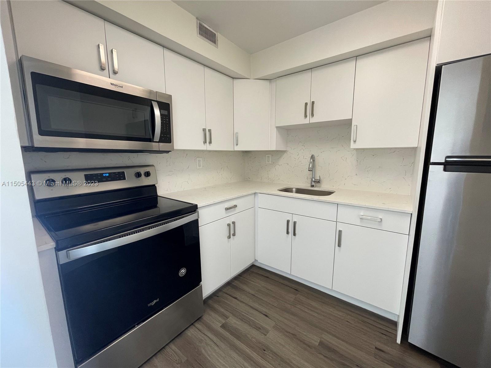 8101 Crespi Blvd # 205
