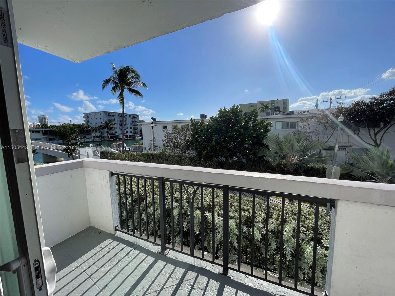 8101 Crespi Blvd # 205