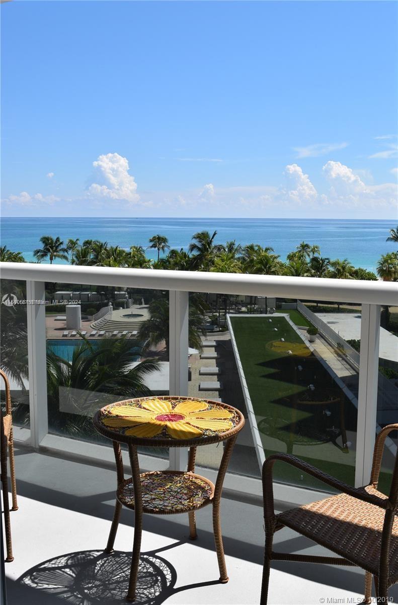 10275 Collins Ave # 521