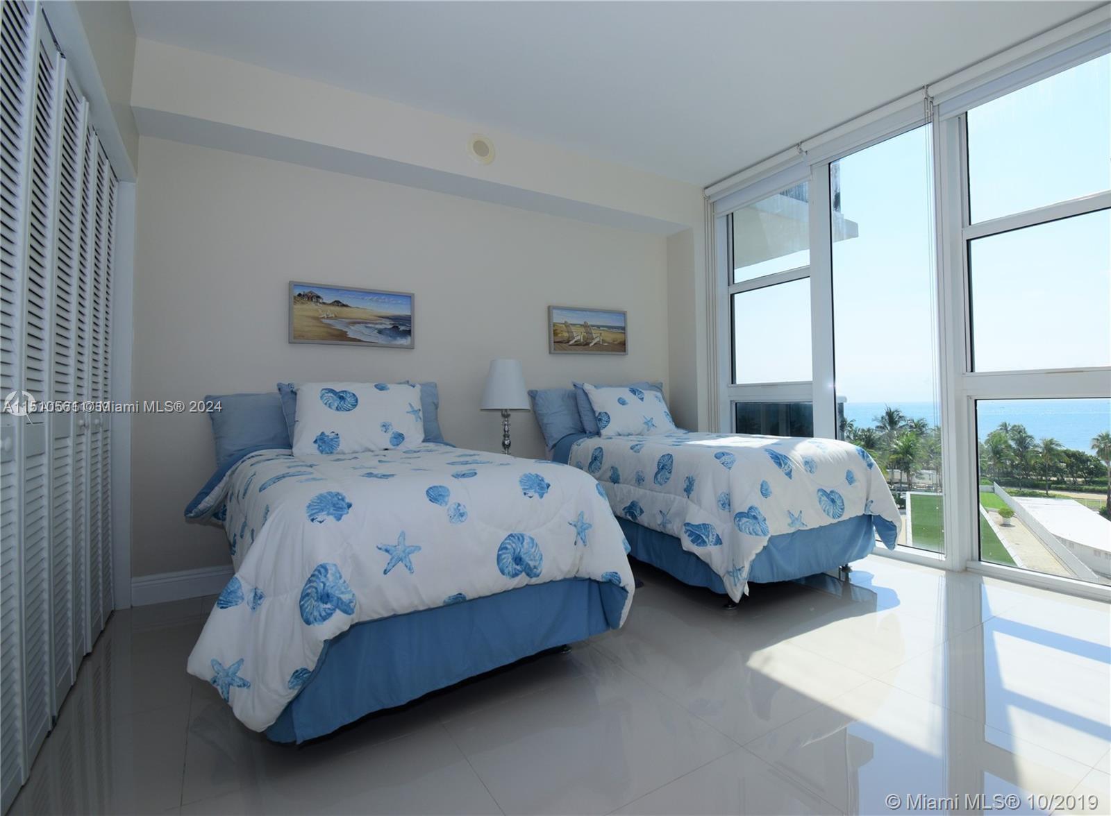 10275 Collins Ave # 521