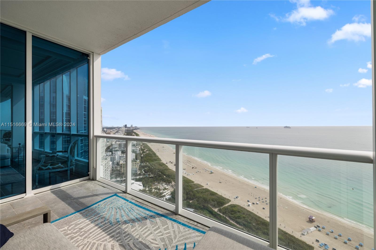 100 S Pointe Dr # 3205