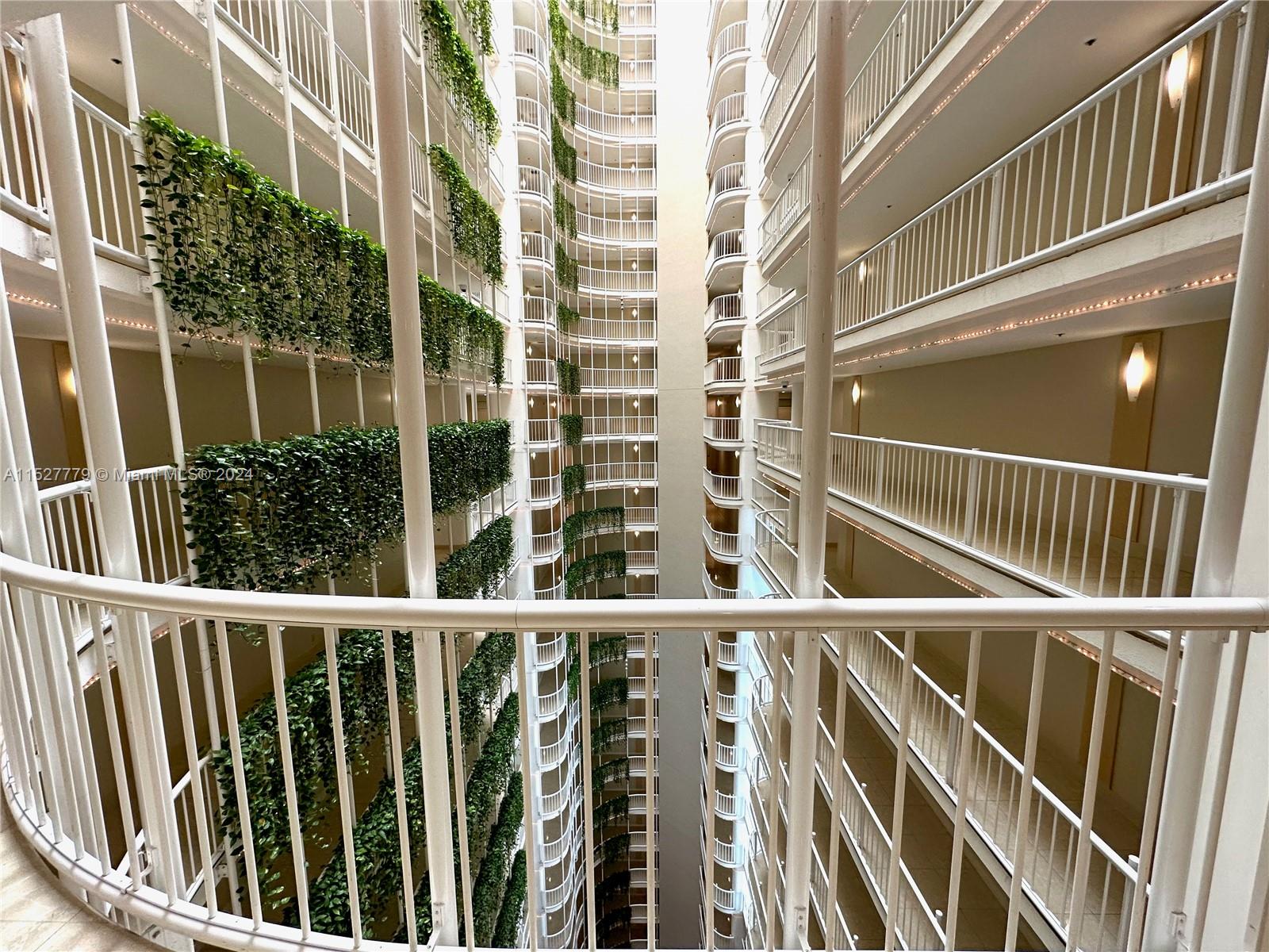 1717 N Bayshore Dr # 3242 Unit: A-3242