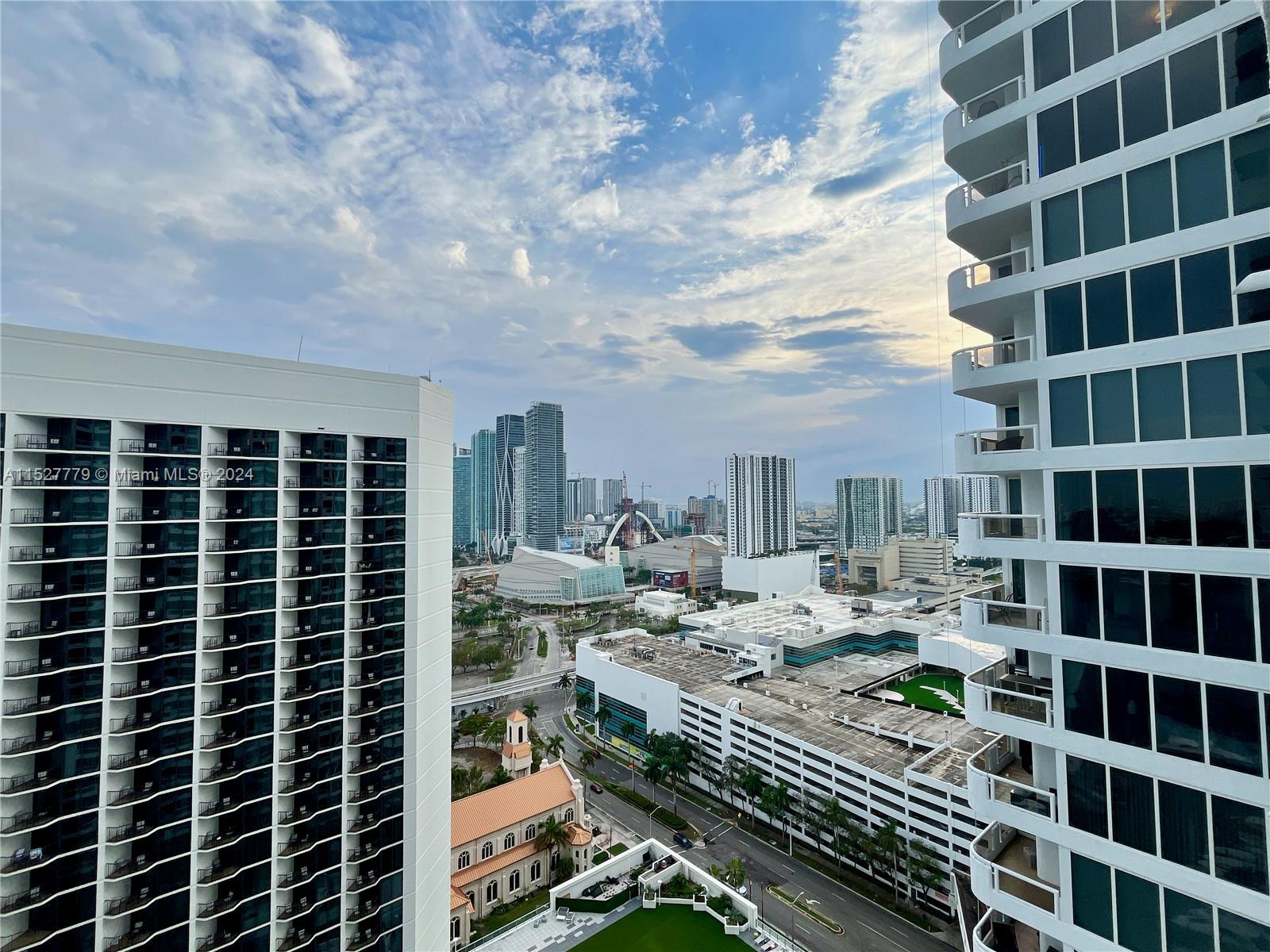1717 N Bayshore Dr # 3242 Unit: A-3242