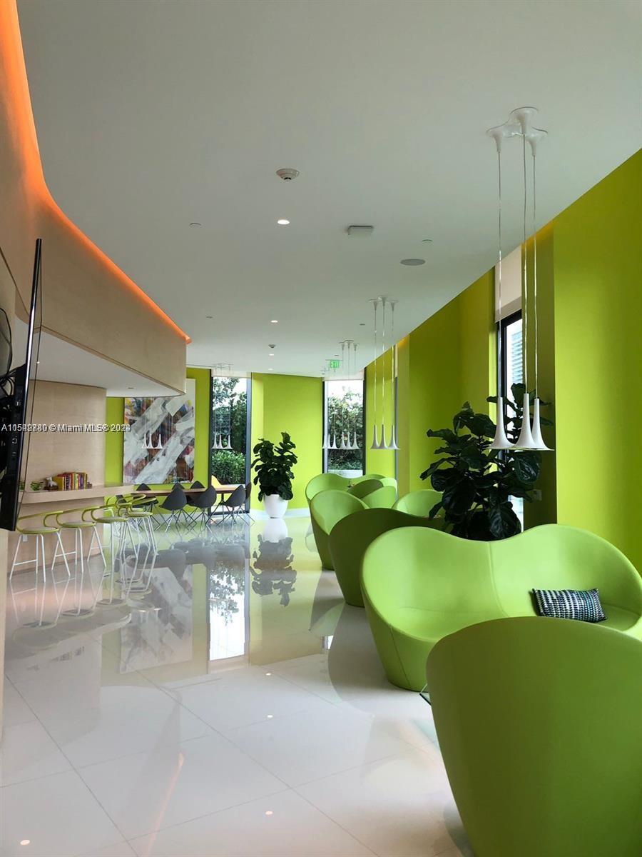 501 NE 31st St # 3004