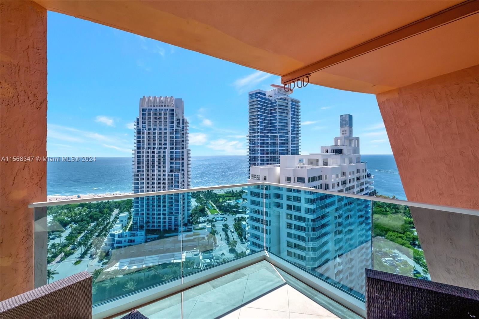 300 S Pointe Dr # 2606