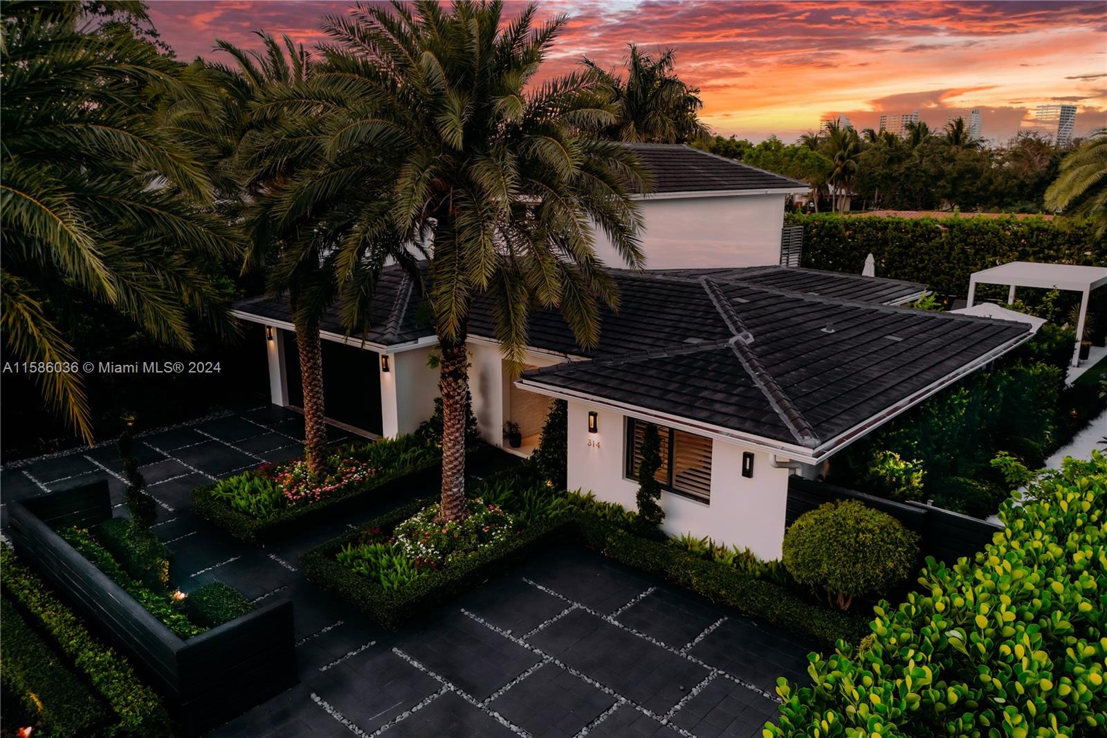 314 Seven Isles Dr