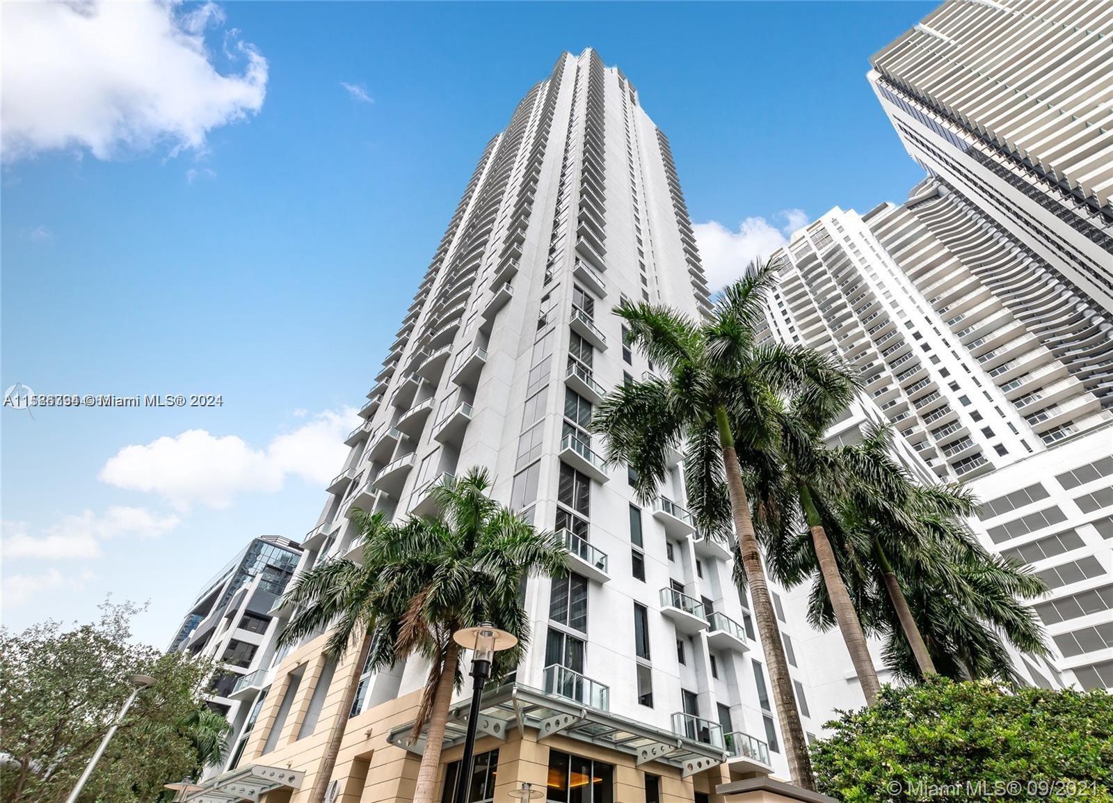 1050 Brickell Ave # 606