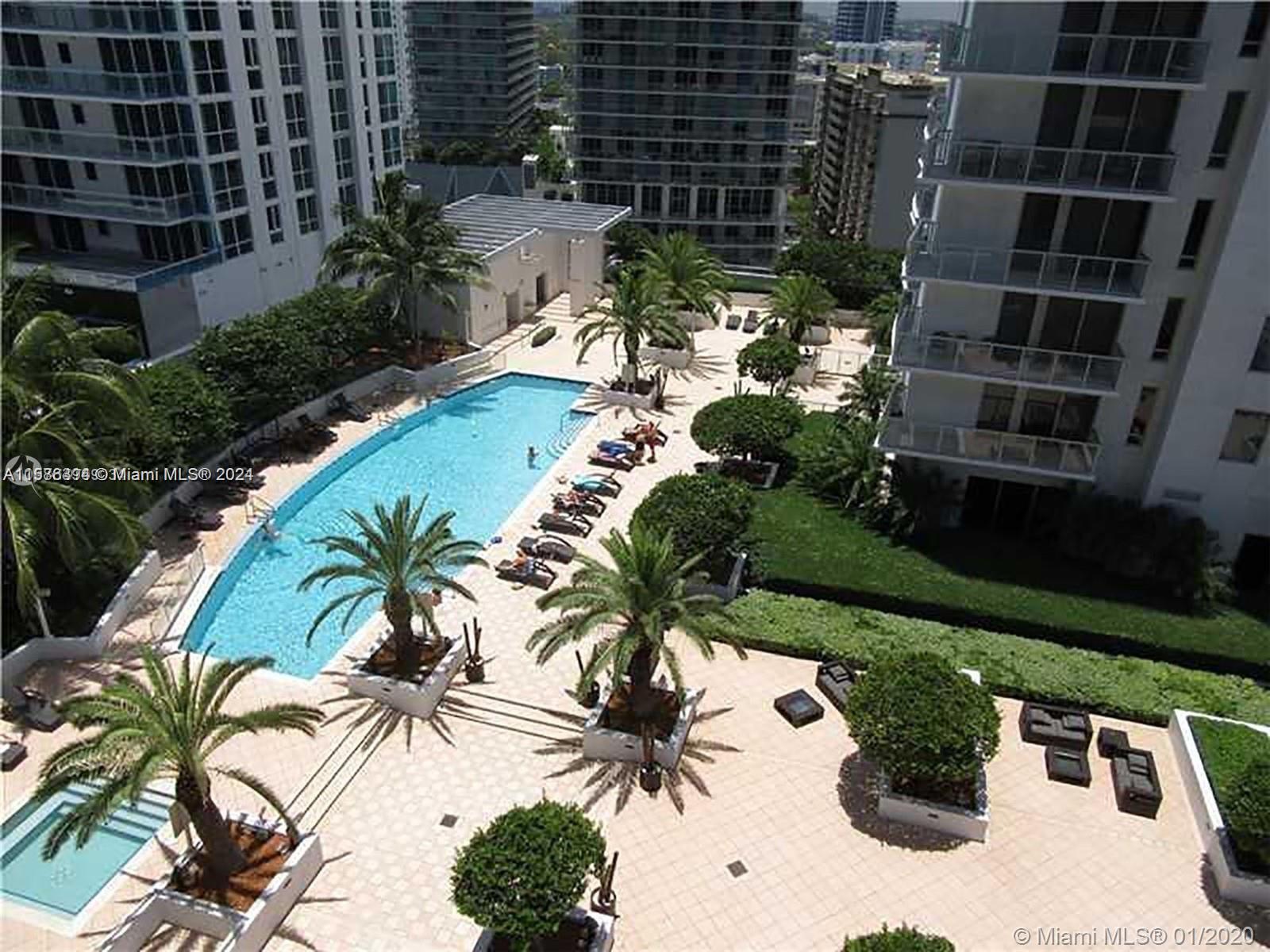 1050 Brickell Ave # 606