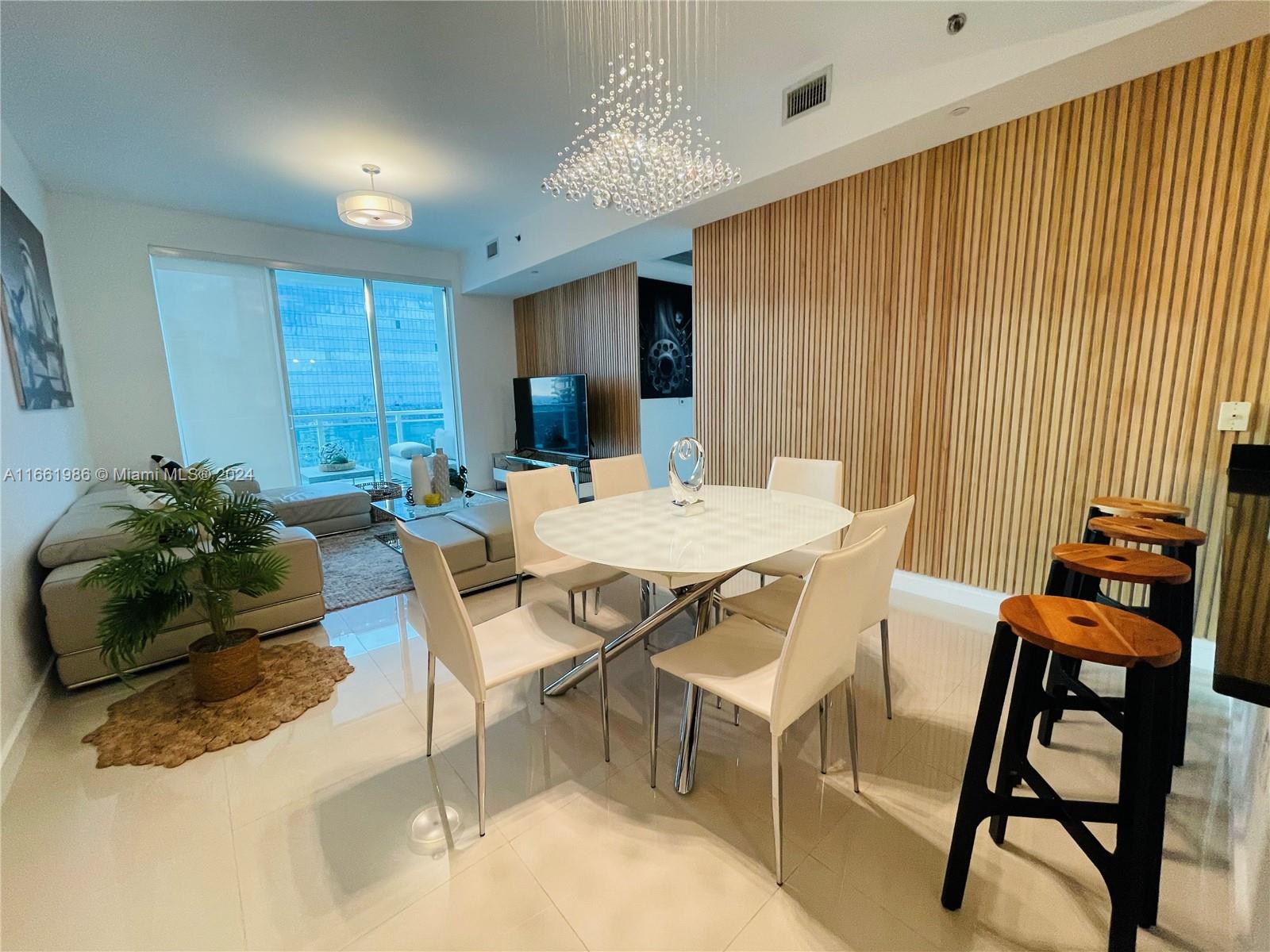 950 Brickell Bay Dr # 4400