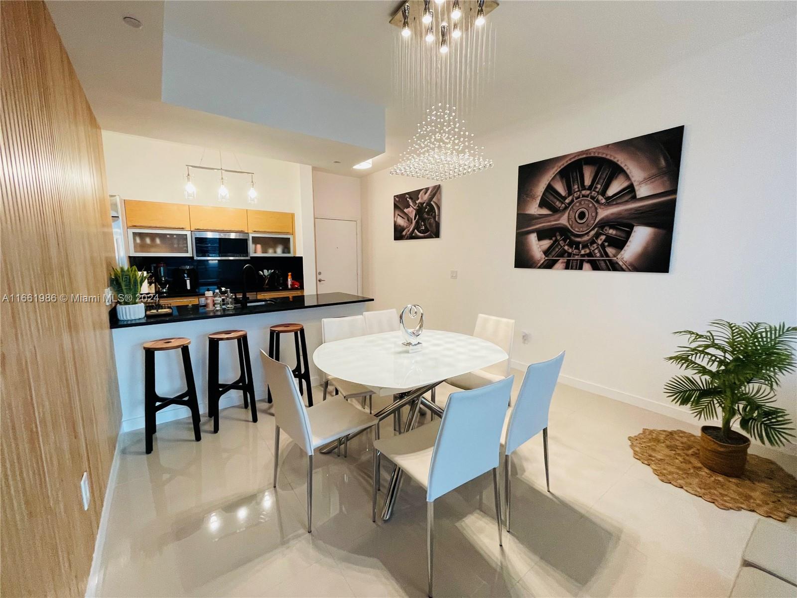 950 Brickell Bay Dr # 4400