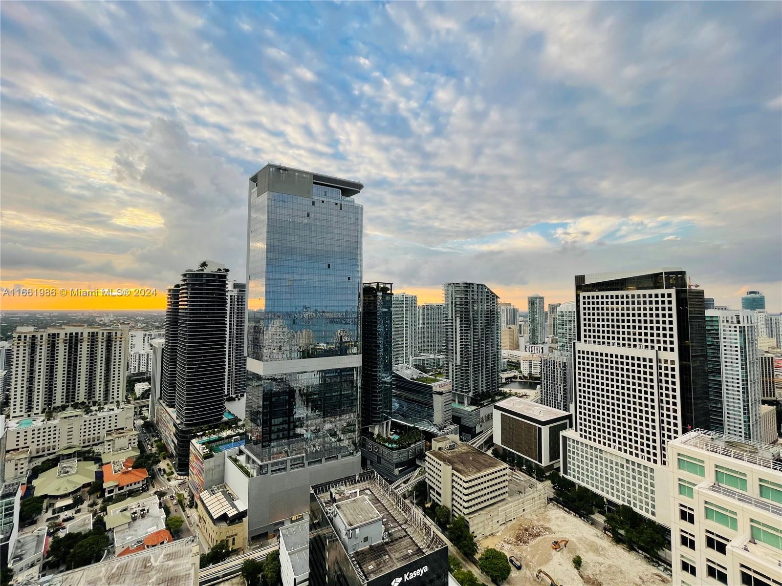 950 Brickell Bay Dr # 4400