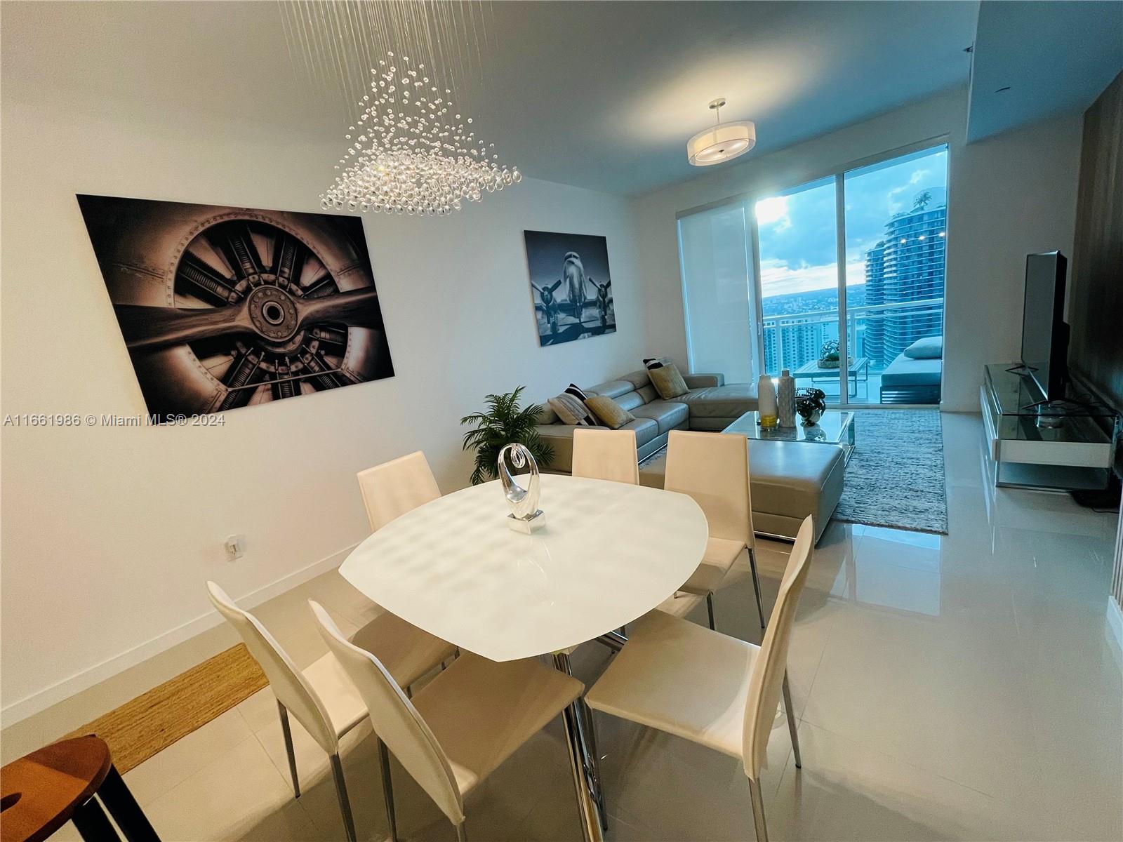 950 Brickell Bay Dr # 4400