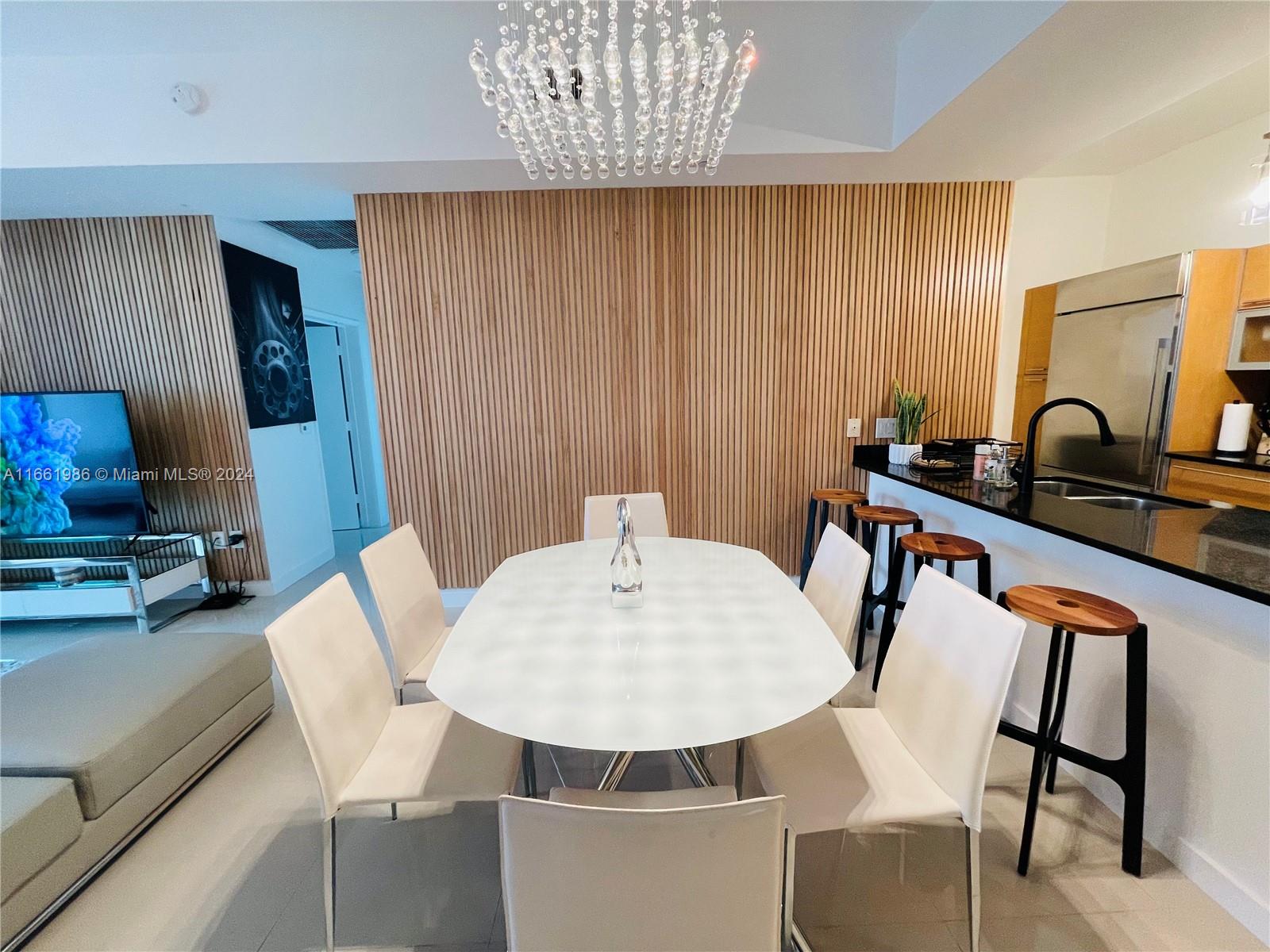 950 Brickell Bay Dr # 4400