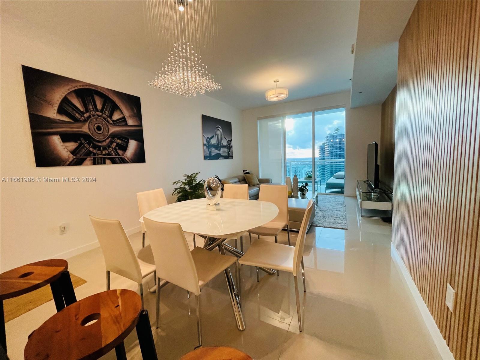 950 Brickell Bay Dr # 4400