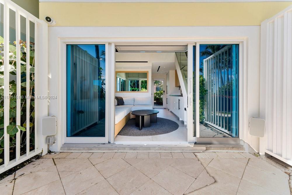 100 S POINTE DR # 12 Unit: CABANA 12