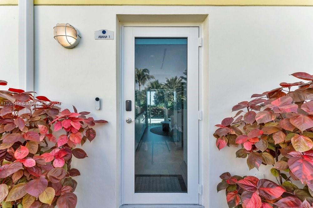 100 S POINTE DR # 12 Unit: CABANA 12