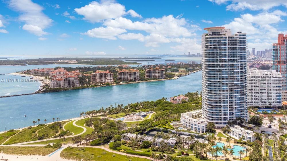 100 S POINTE DR # 12 Unit: CABANA 12