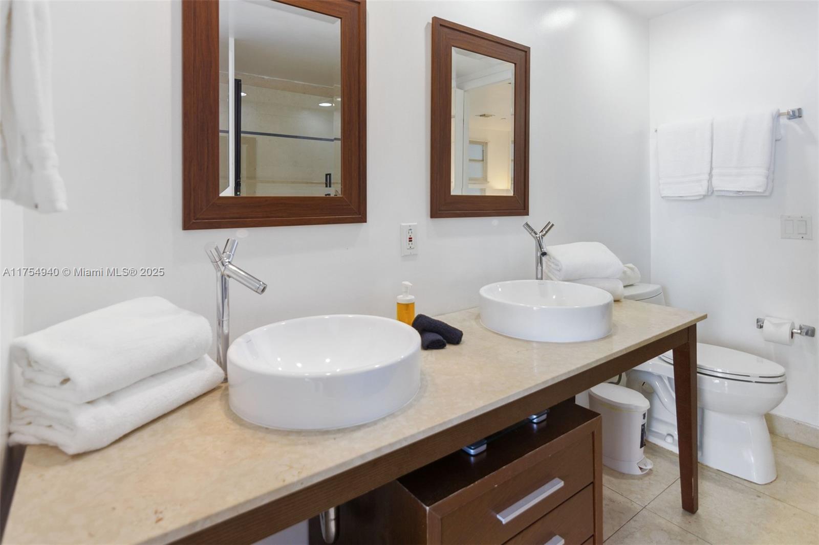 485 Brickell Ave # 2209