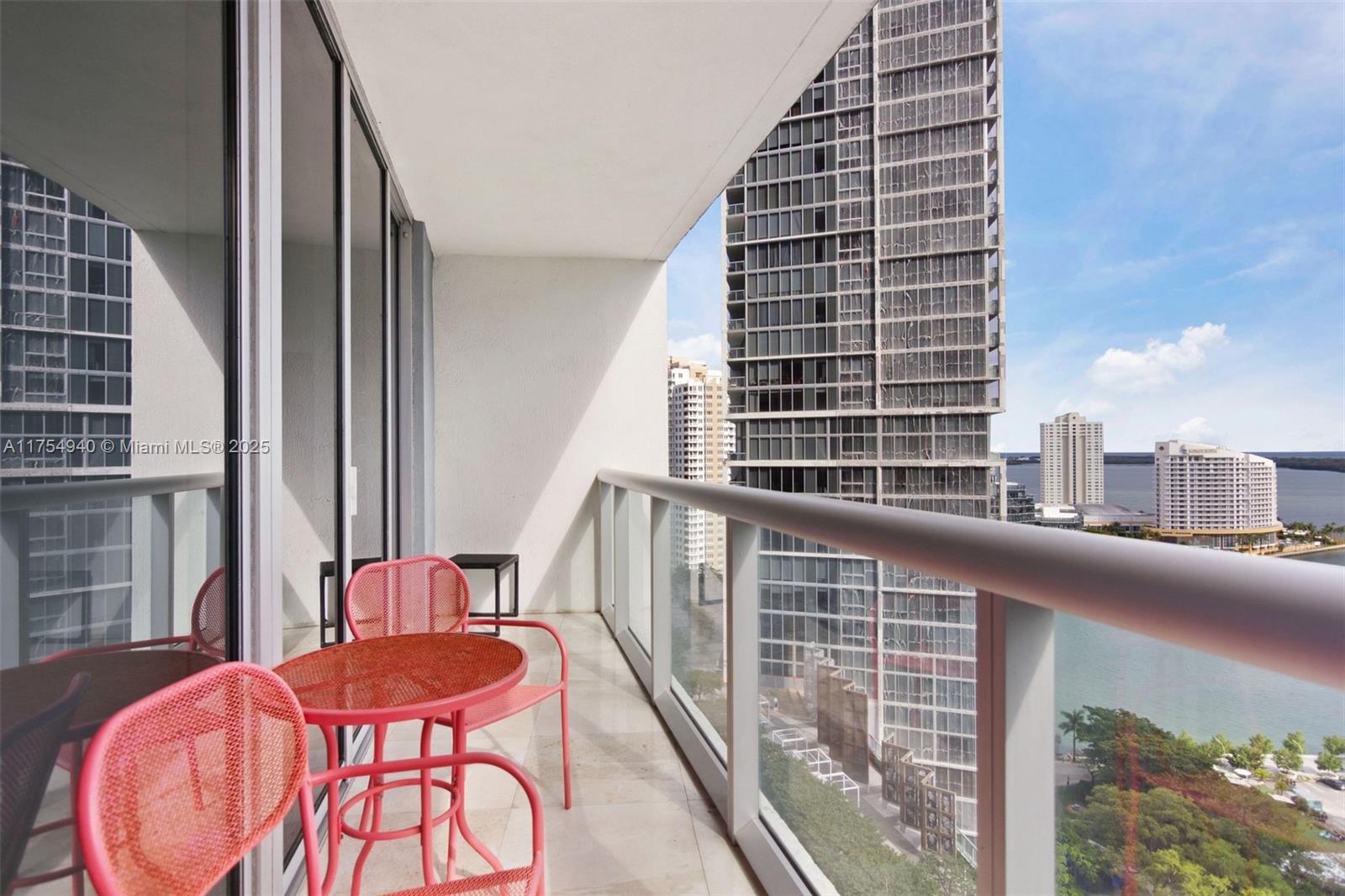 485 Brickell Ave # 2209