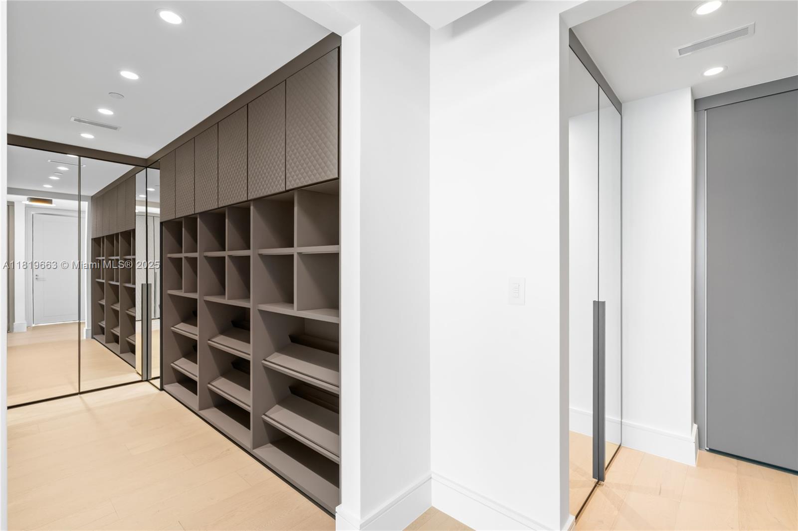 17975 Collins Ave # 3502 Unit: N-3502