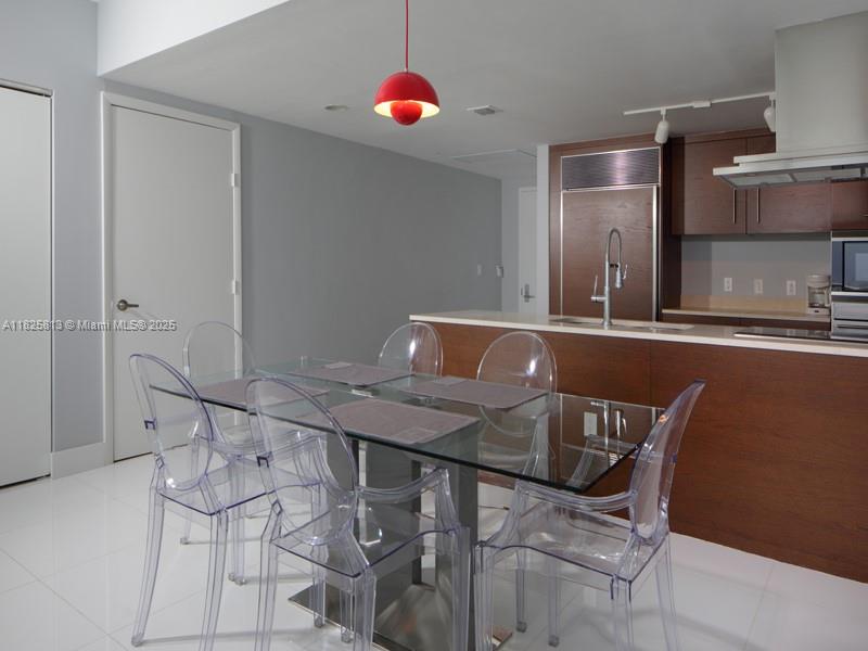 495 Brickell Ave # 4205