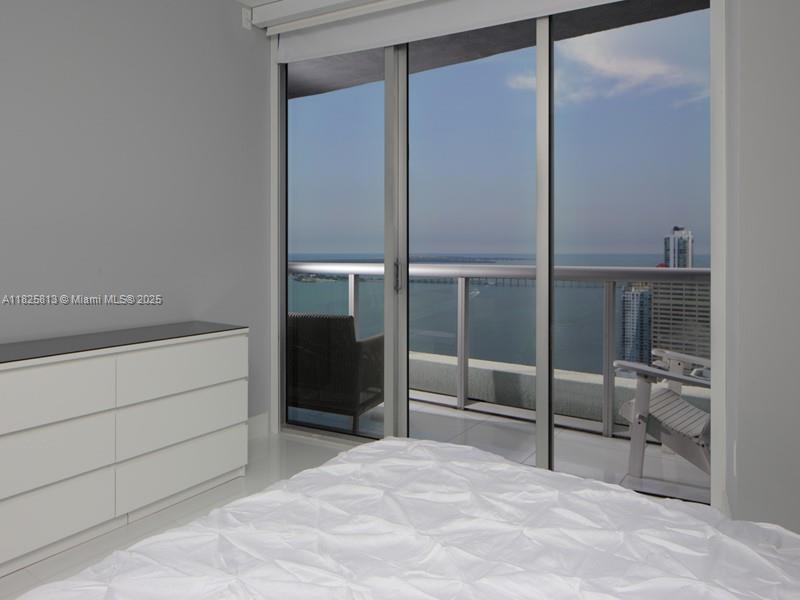 495 Brickell Ave # 4205