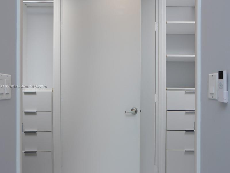 495 Brickell Ave # 4205