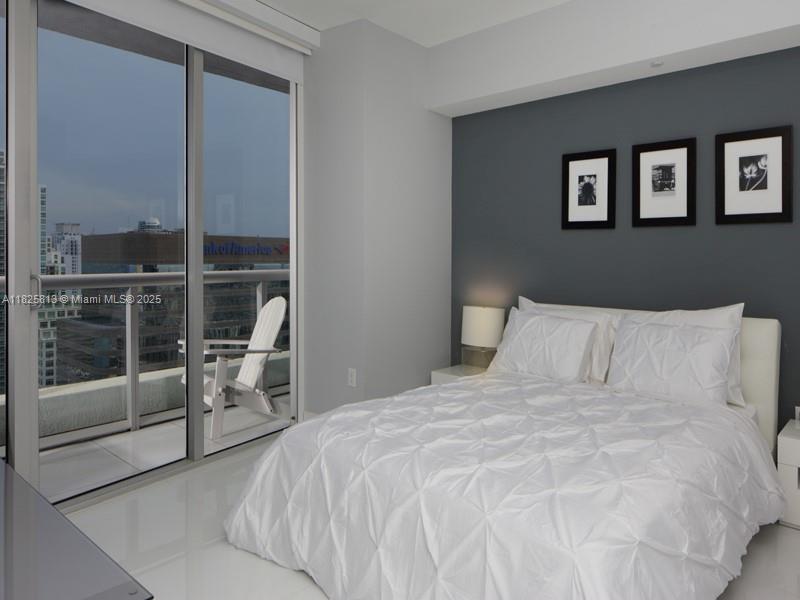 495 Brickell Ave # 4205