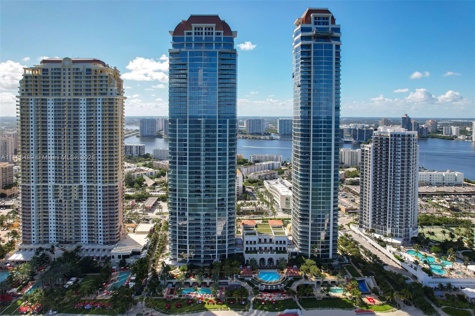 17901 Collins Ave # 3003