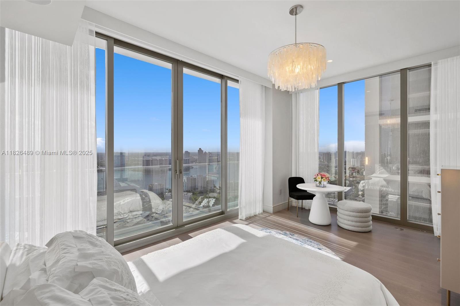 17901 Collins Ave # 3003