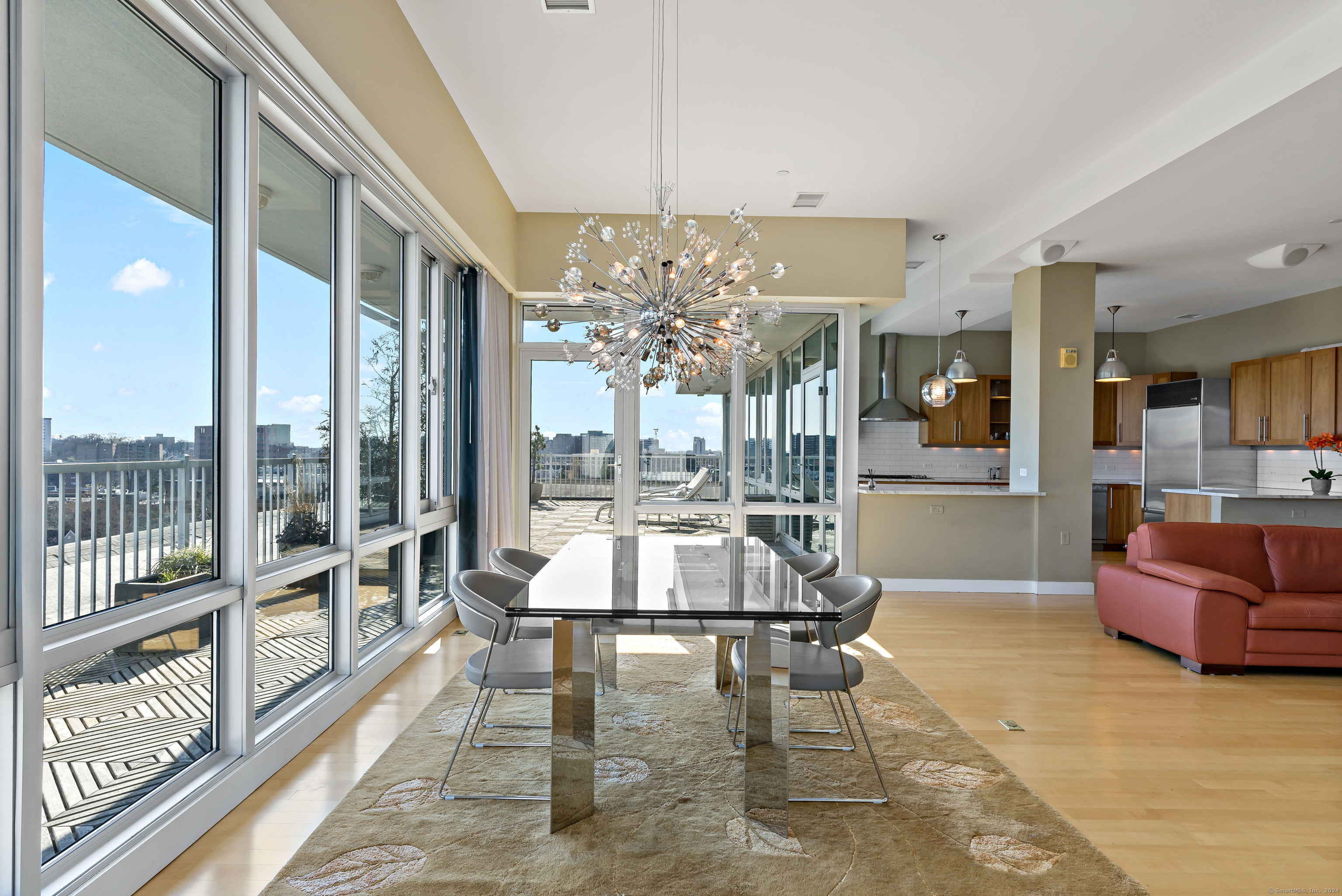 1515 Summer Street 802
