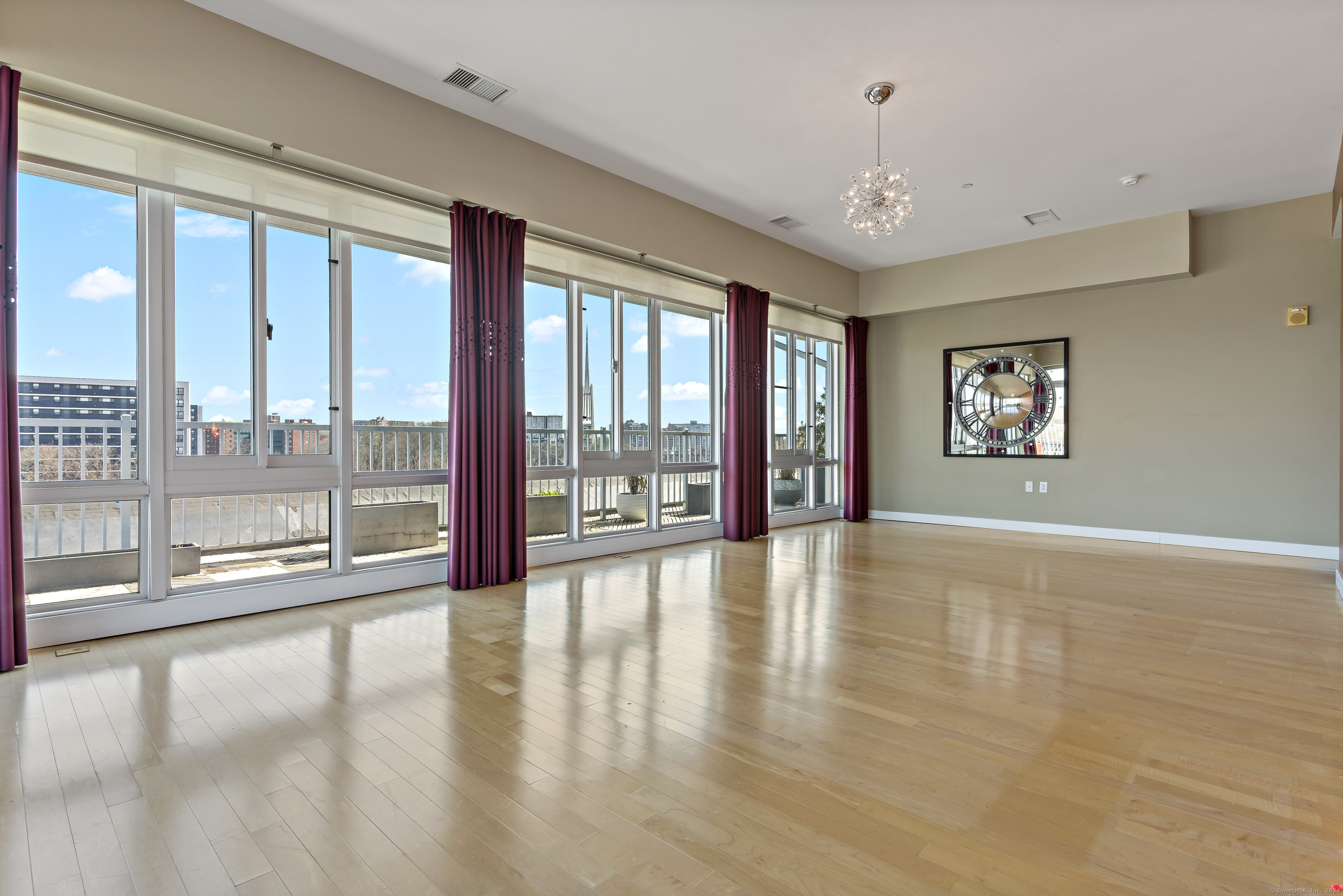 1515 Summer Street 802