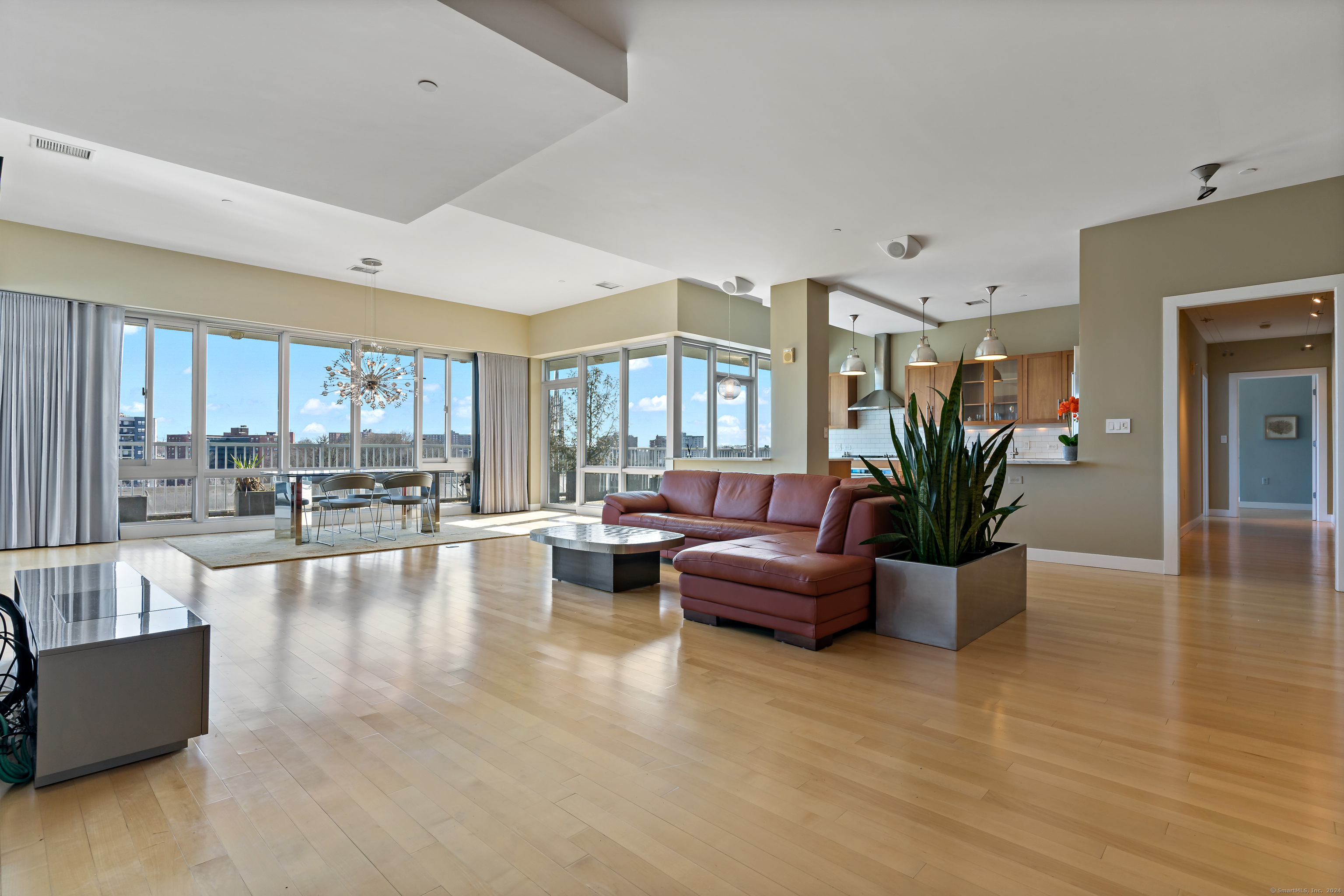1515 Summer Street 802