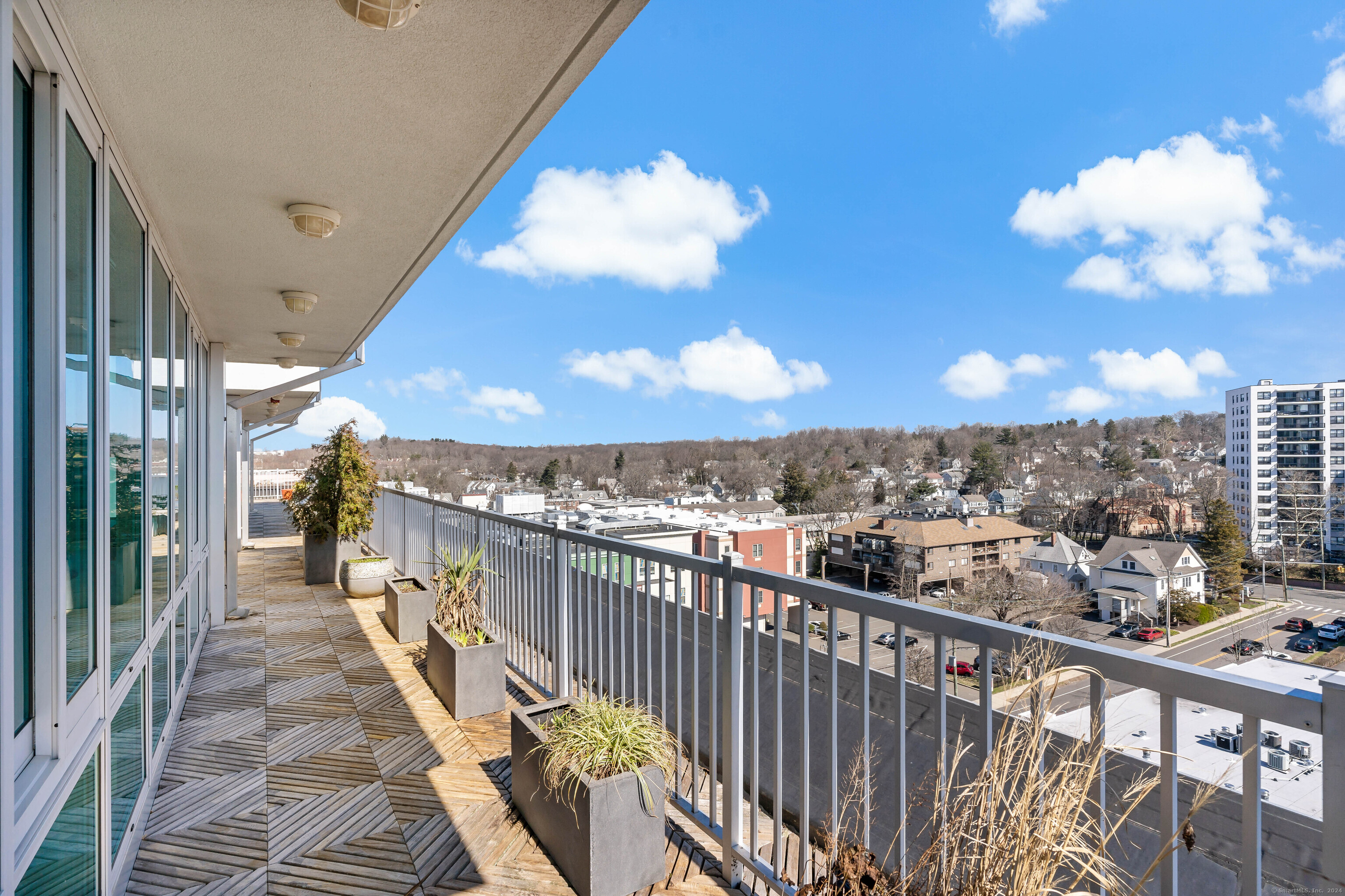 1515 Summer Street 802