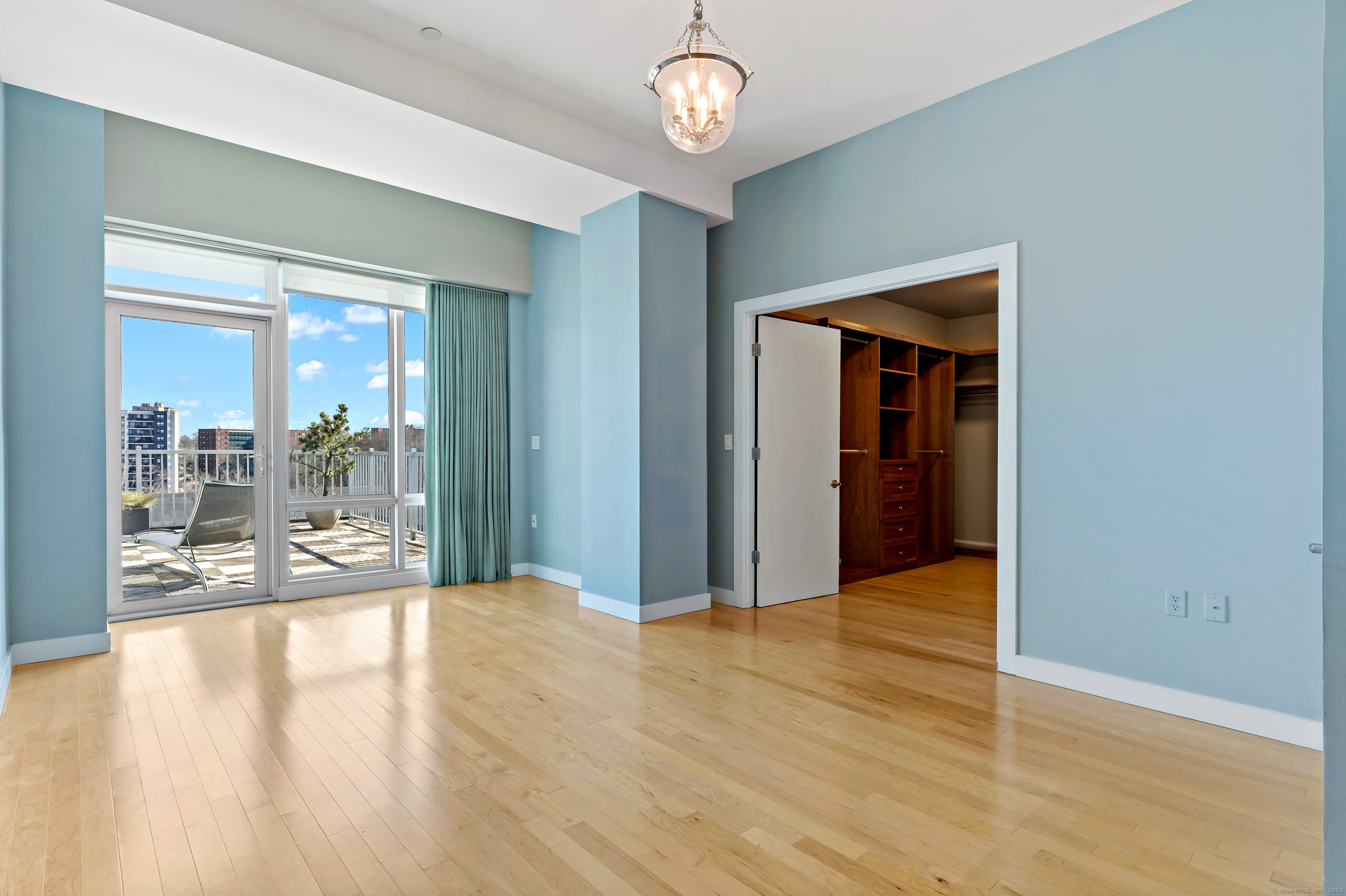 1515 Summer Street 802