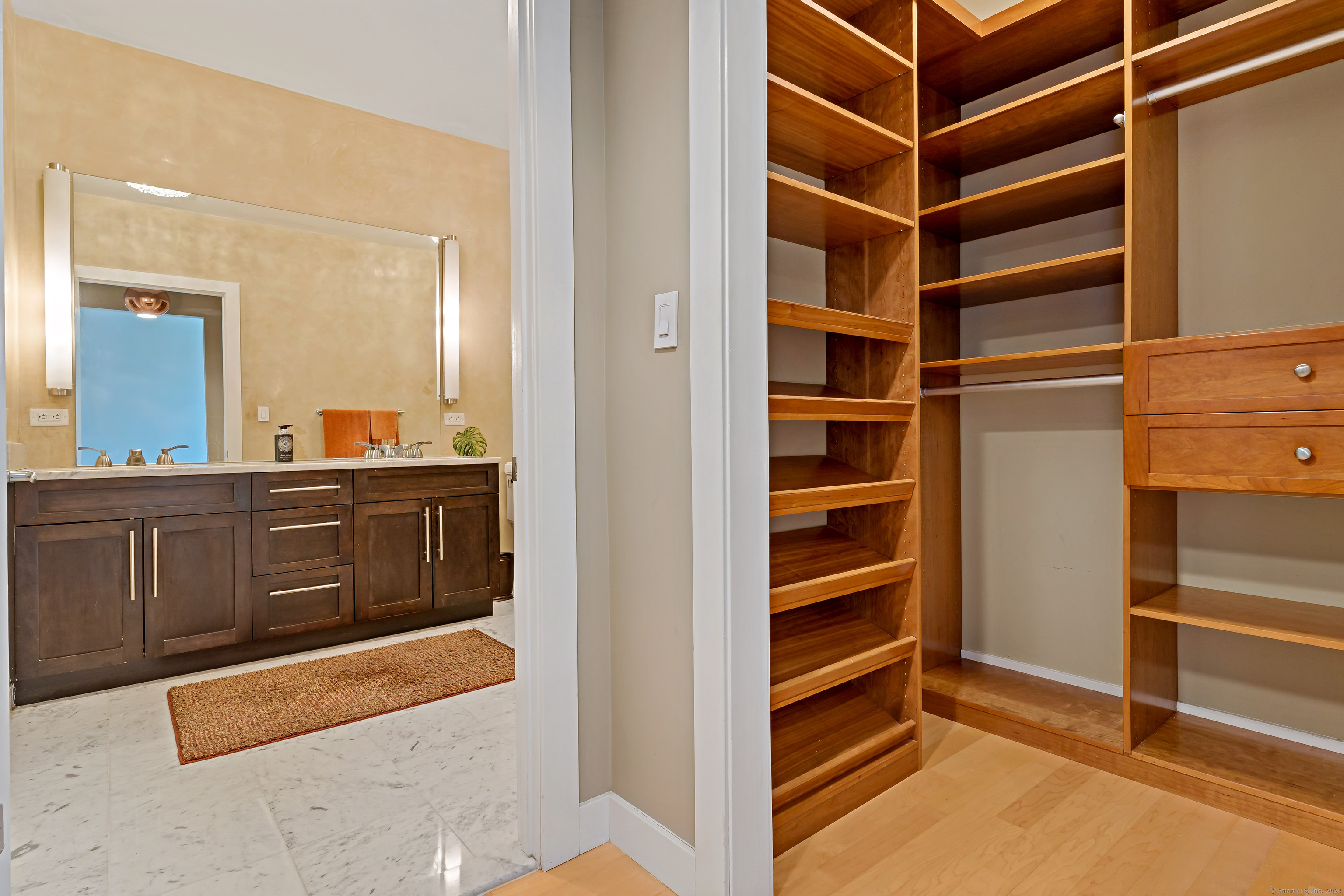 1515 Summer Street 802