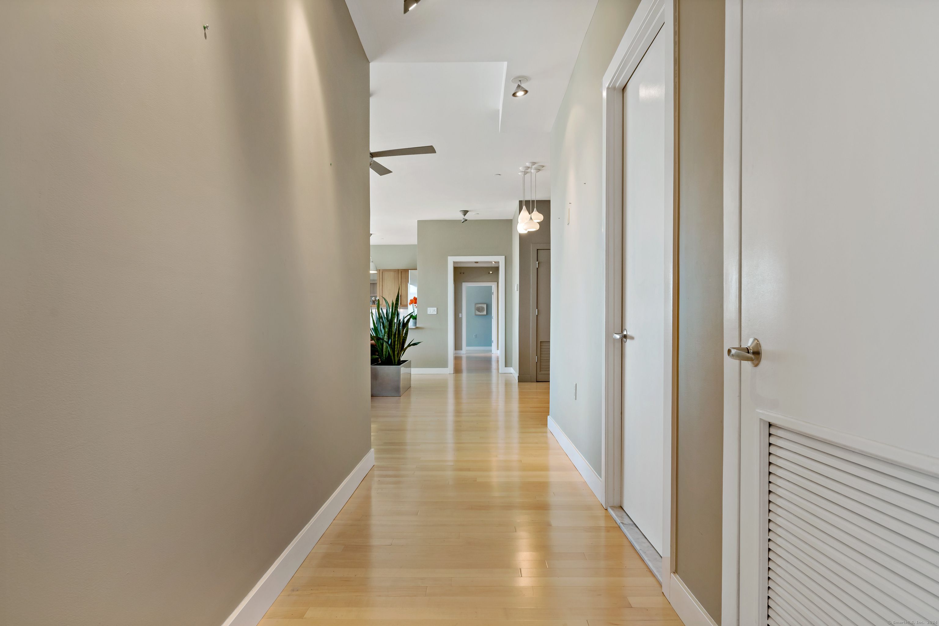 1515 Summer Street 802
