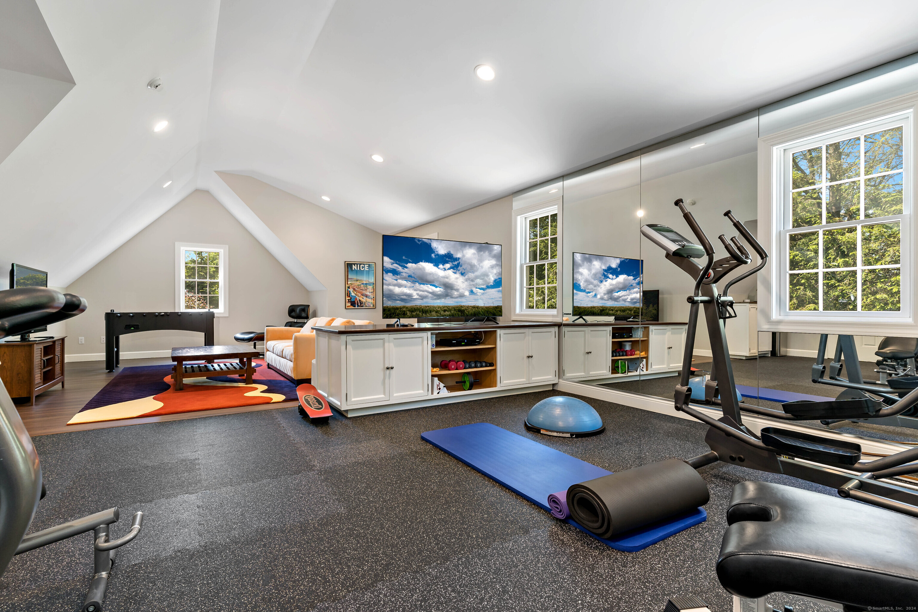 25 Wallacks Drive