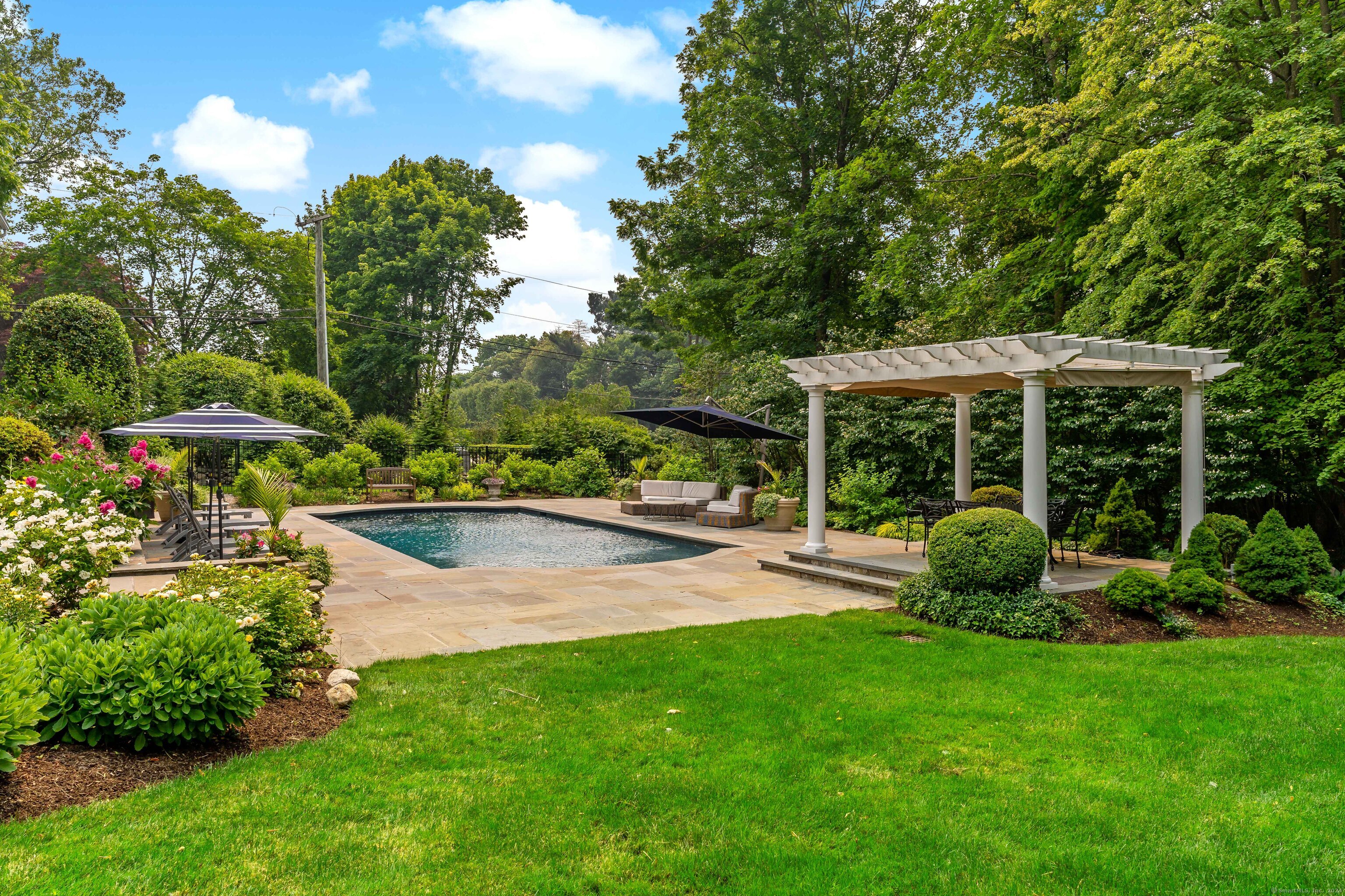 25 Wallacks Drive