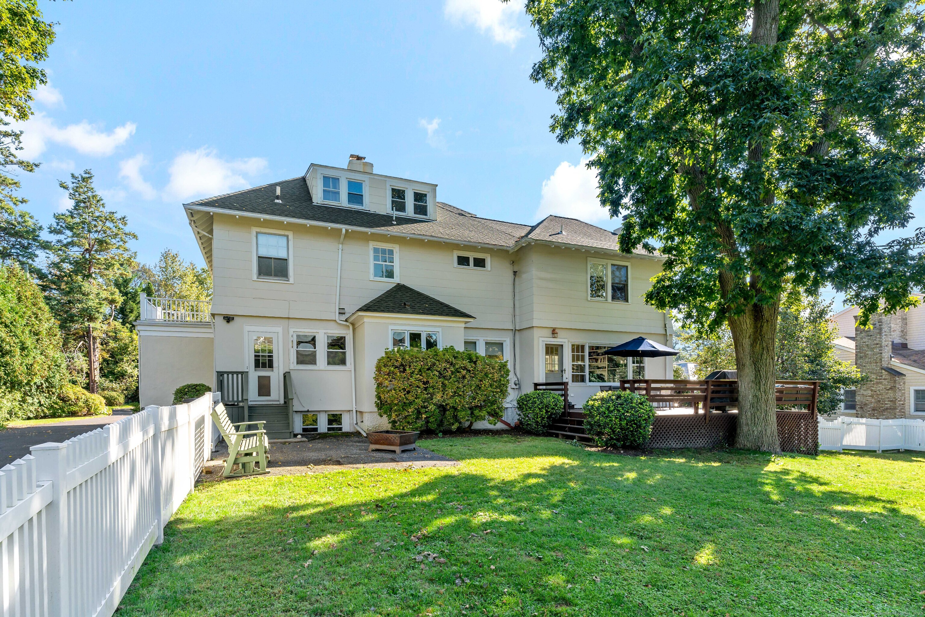 21 Cresthill Place