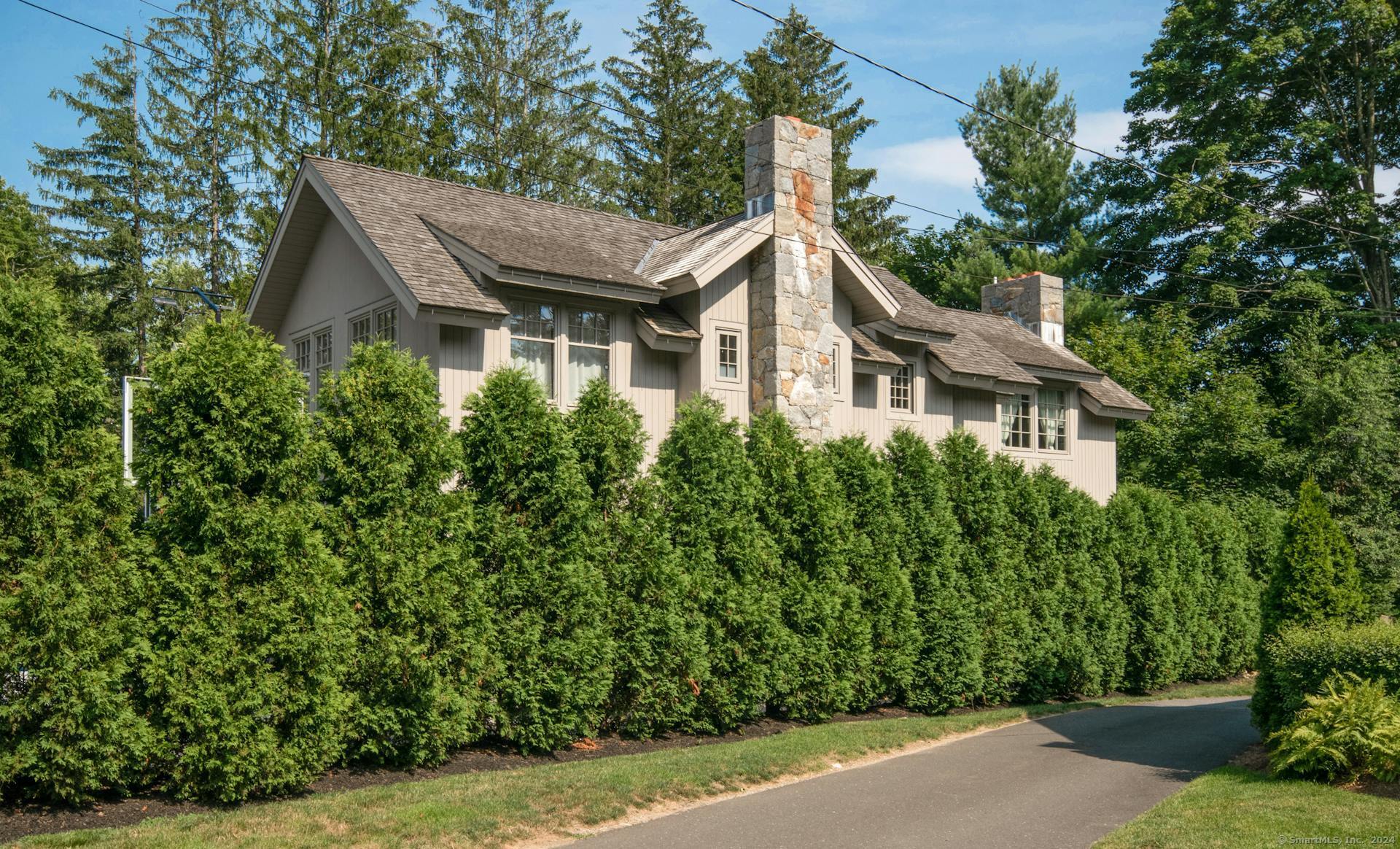 67 Lakeview Avenue